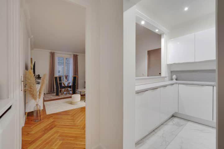 Luxury Arc Of Triumph Apartment Paris Exterior photo