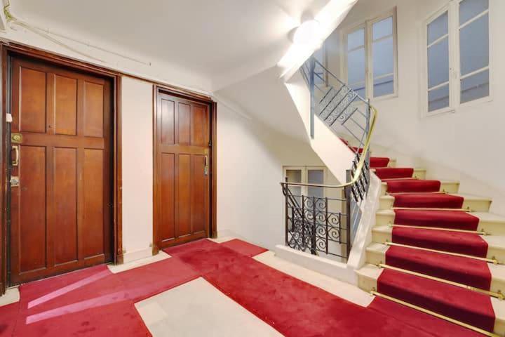 Luxury Arc Of Triumph Apartment Paris Exterior photo