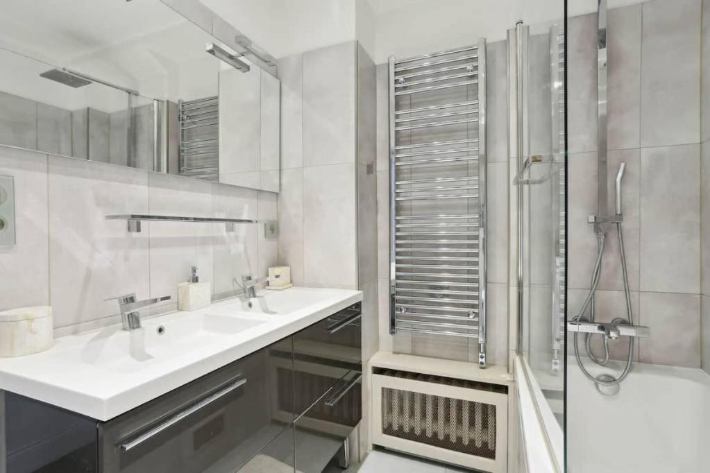 Luxury Arc Of Triumph Apartment Paris Exterior photo