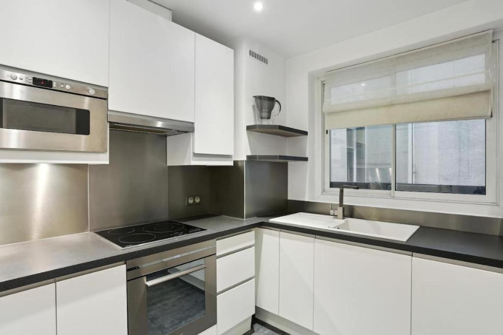 Luxury Arc Of Triumph Apartment Paris Exterior photo