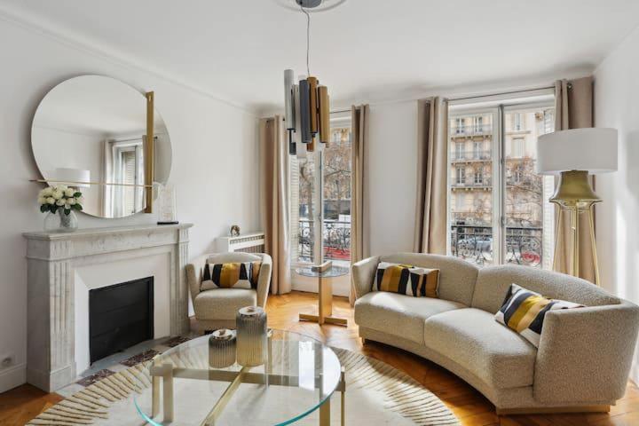 Luxury Arc Of Triumph Apartment Paris Exterior photo