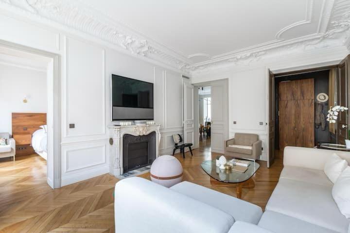 Luxury Arc Of Triumph Apartment Paris Exterior photo