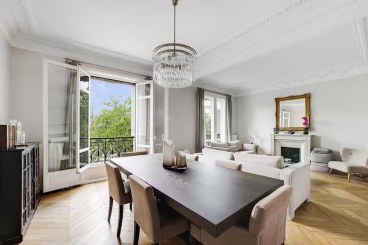 Luxury Arc Of Triumph Apartment Paris Exterior photo