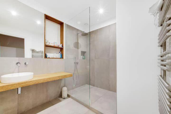 Luxury Arc Of Triumph Apartment Paris Exterior photo